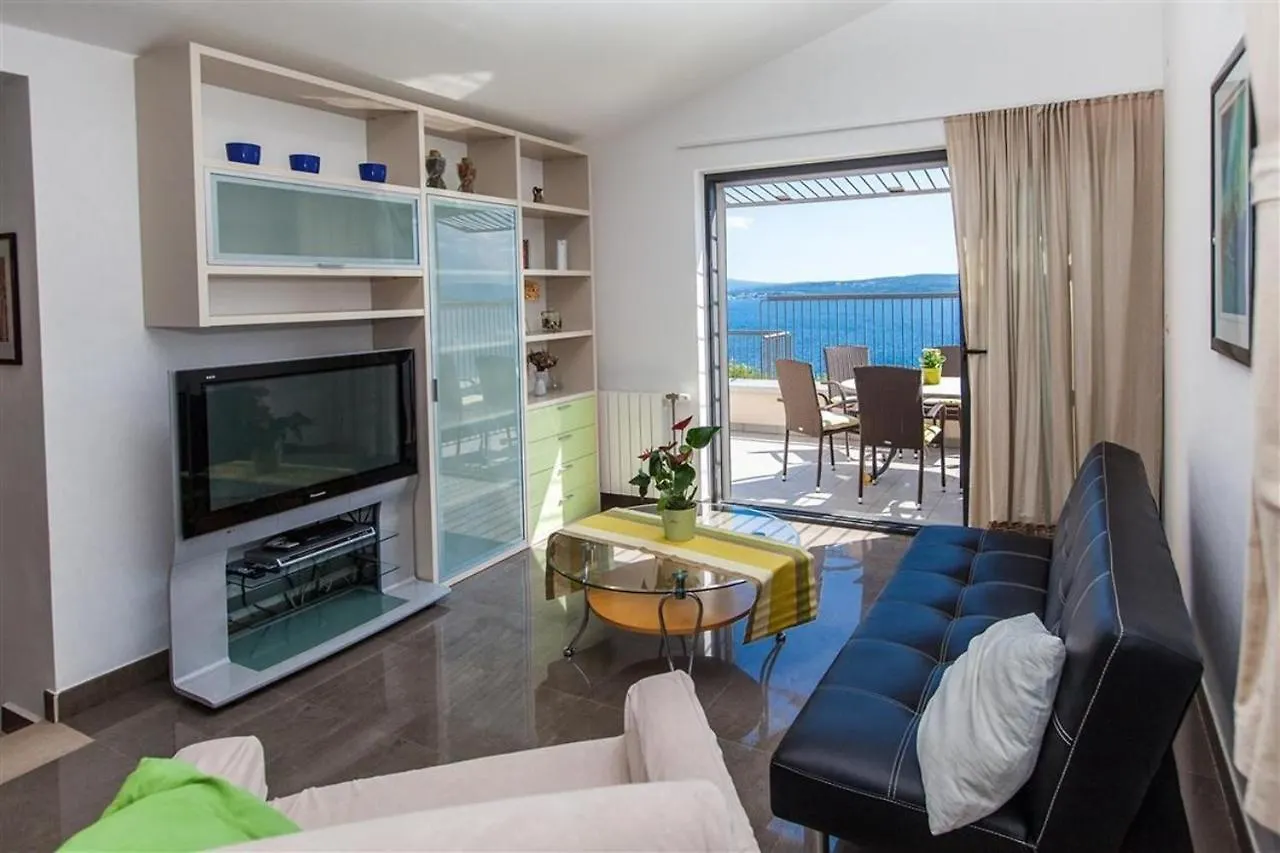 Apartment In Crikvenica 13719 Klanfari