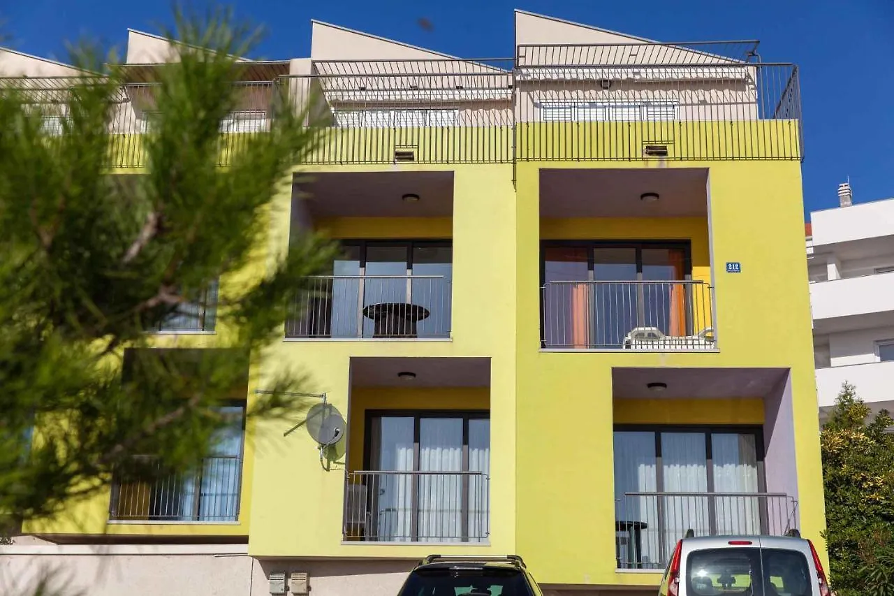 Apartment In Crikvenica 13719 Klanfari