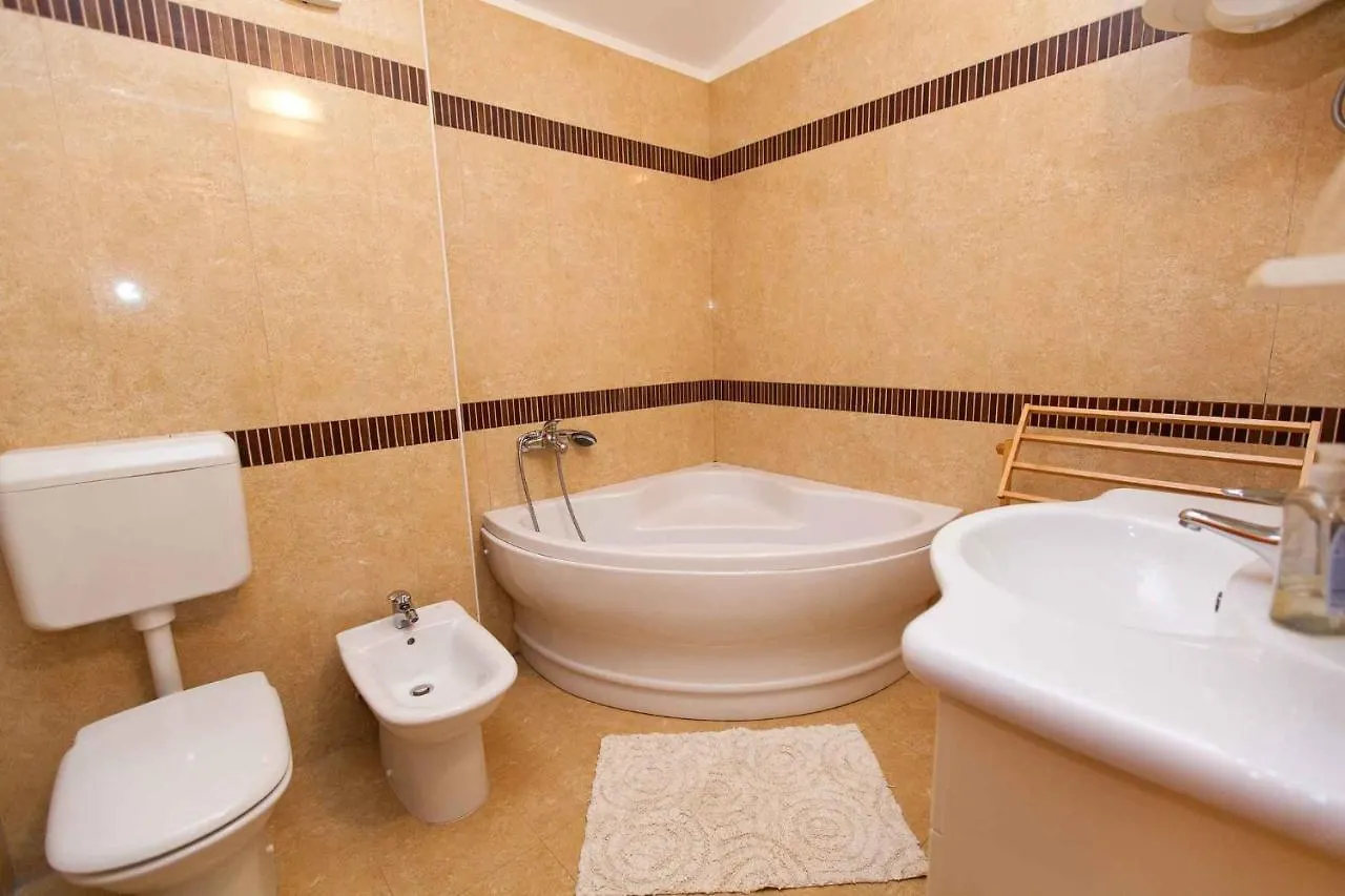 Apartment In Crikvenica 13719 Klanfari 0*,